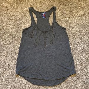 BB Dakota grey tank with chain accent